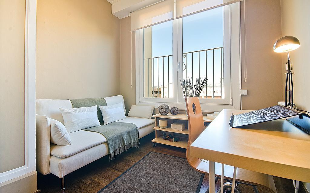 You Stylish The Most Luxury Apartment Barcelona Bagian luar foto