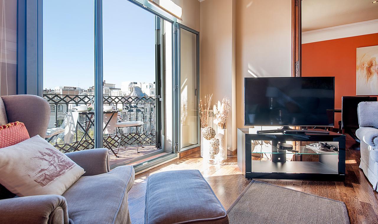 You Stylish The Most Luxury Apartment Barcelona Bagian luar foto