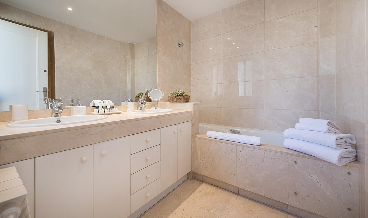 You Stylish The Most Luxury Apartment Barcelona Bagian luar foto